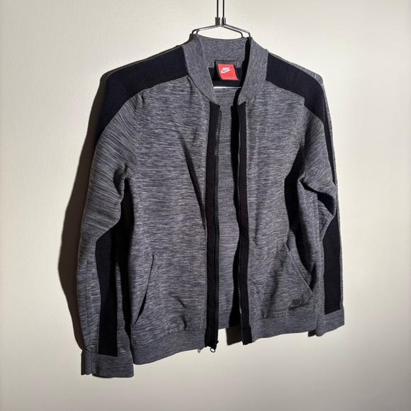 Nike Tech Bomber Jacket - Picture 8 of 8